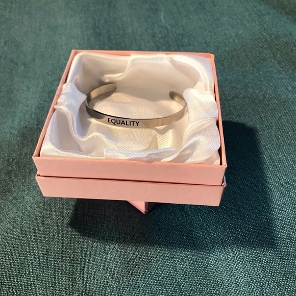 Bella Sterling Silver Cuff Bracelet - Picture 1 of 3